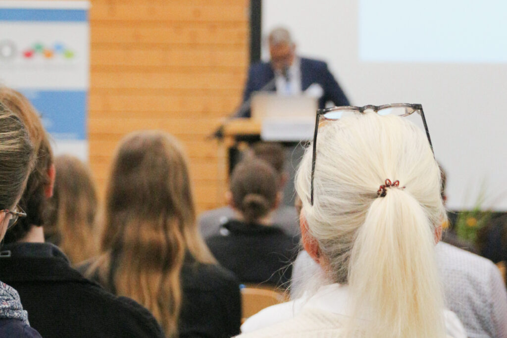 Das Bild zeigt das Publikum bei der 53. Herbsttagung der DGS in Bayreuth.